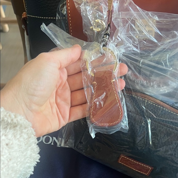 Dooney & Bourke midnight blue Aubrey Satchel. Includes cosmetic pouch NWT - Picture 8 of 9